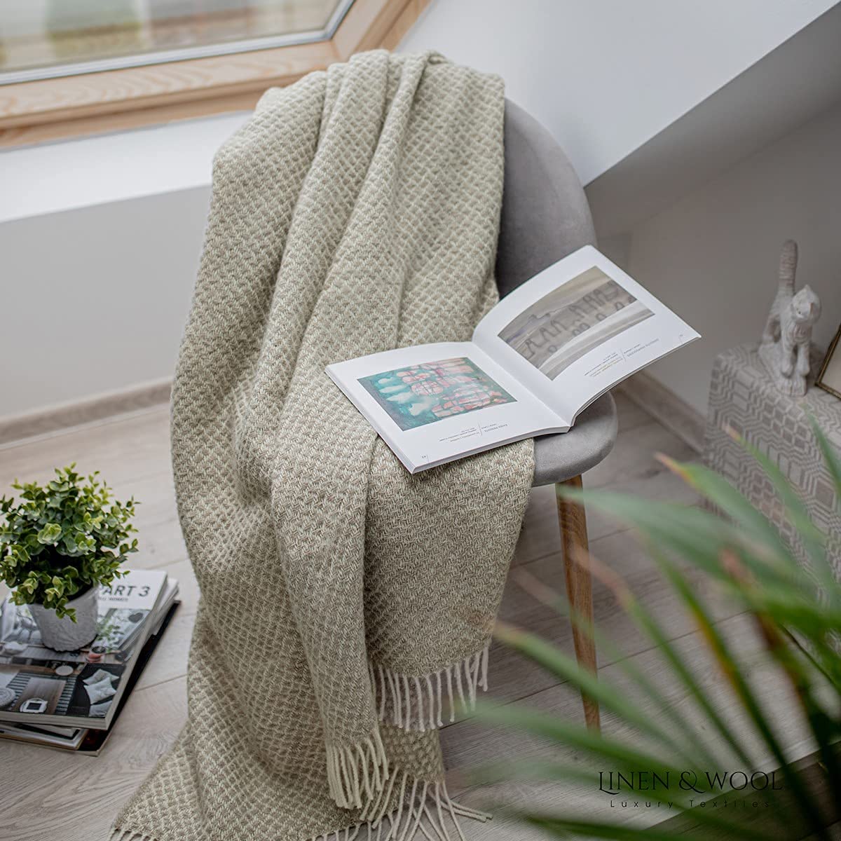 Linen & Cotton Warme Weiche Decke Wolldecke Wohndecke Kuscheldecke Sofia mit Fransen - 100% Reine Neuseeland Wolle, Beige (130 x 170 cm) Plaid Couch Sofa Bett Wohnzimmer Blanket Schurwolle Lammwolle