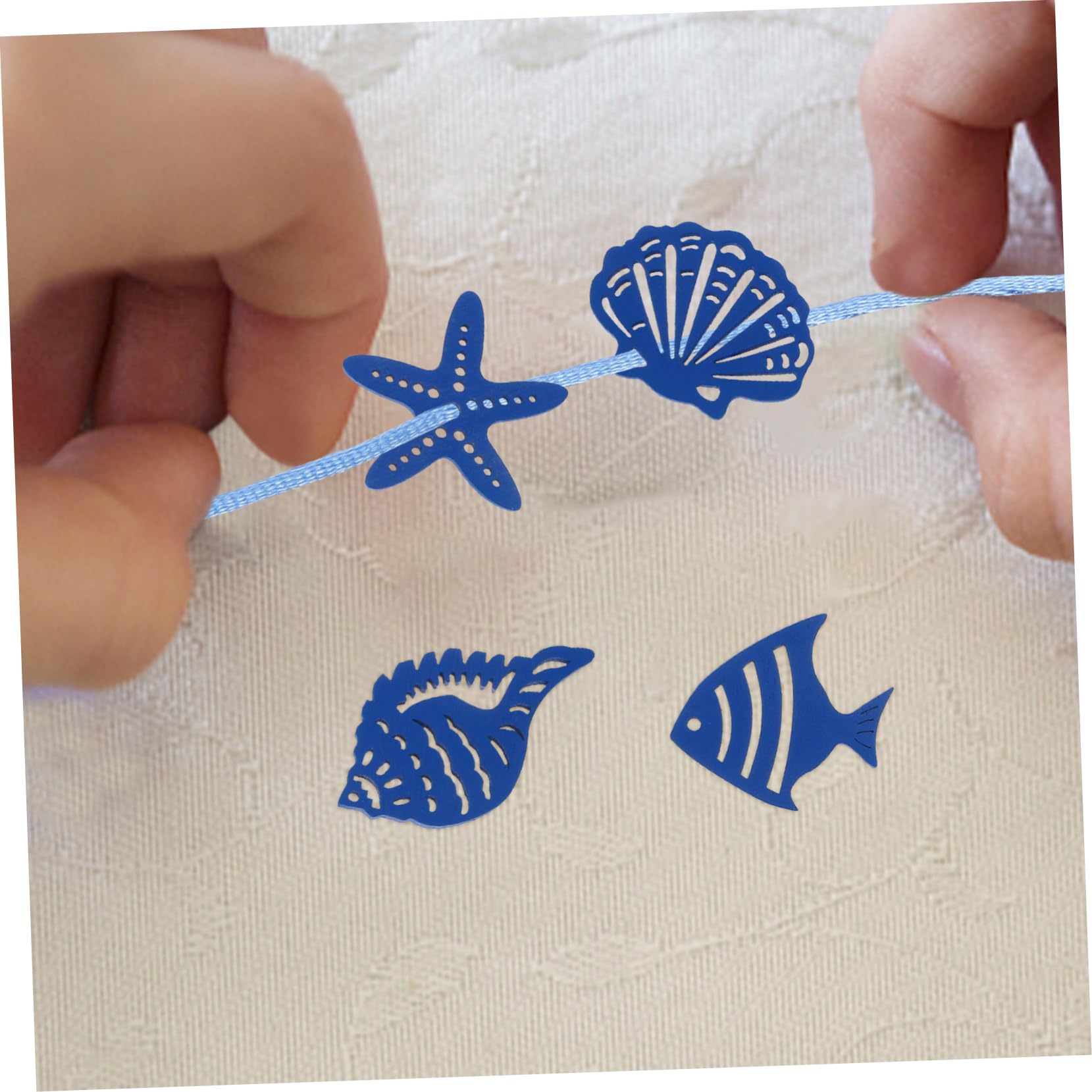 Lot De 50 Décorations Bois Thème Océan - Poissons, étoiles De Mer, Coquillages - Pour Bricolage, Déco