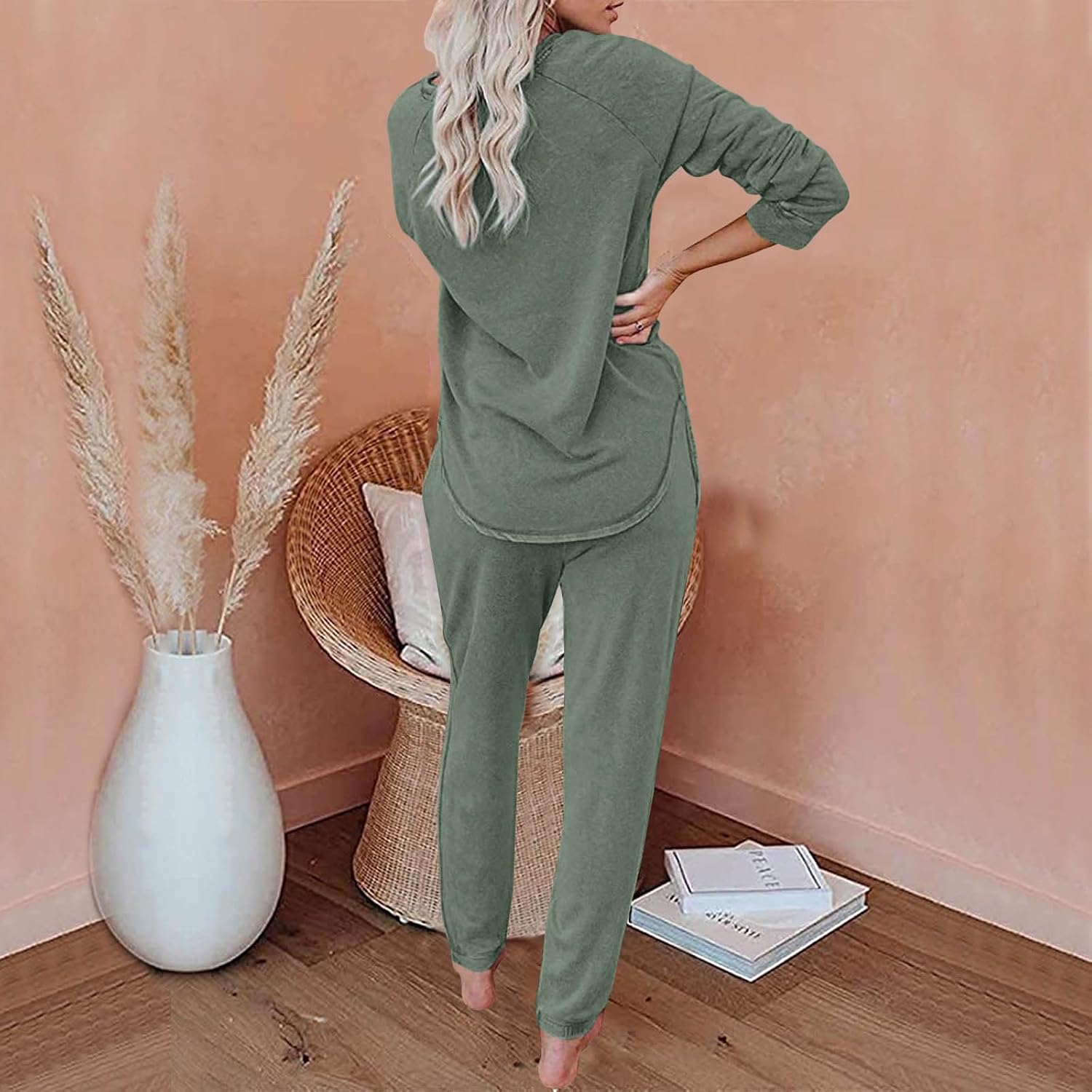 Women's 2 Piece Outfits Lounge Sets Long Sleeve Tops and Jogger Sets | Long Sleeve Pullover Top Sweatpants Sweats Track Suits Loungewear Pajama Set