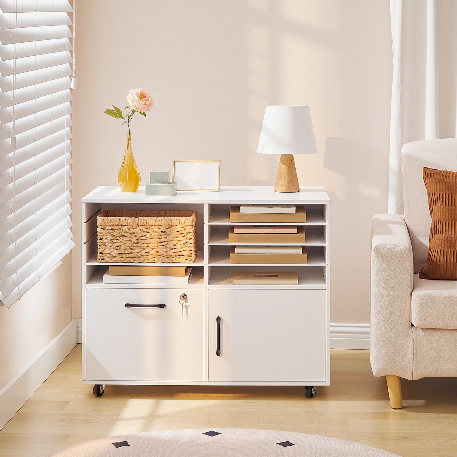 HOOBRO Caisson de Bureau avec Roulettes, Meuble de Bureau, Tiroir Verrouillable et Placard de Rangement, Armoire à Dossiers, 8 Compartiments (6 Étagères Réglables), pour Salon, Blanc EWB55WJ01