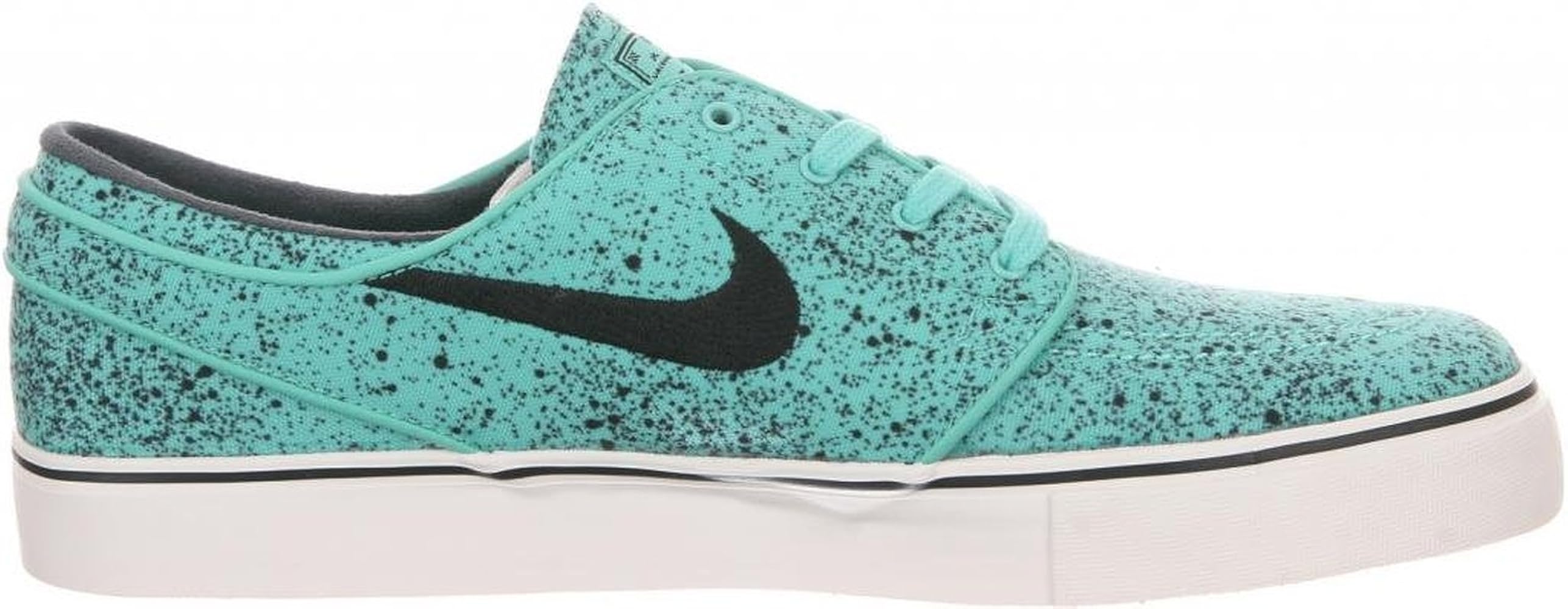 lebron shoes low price