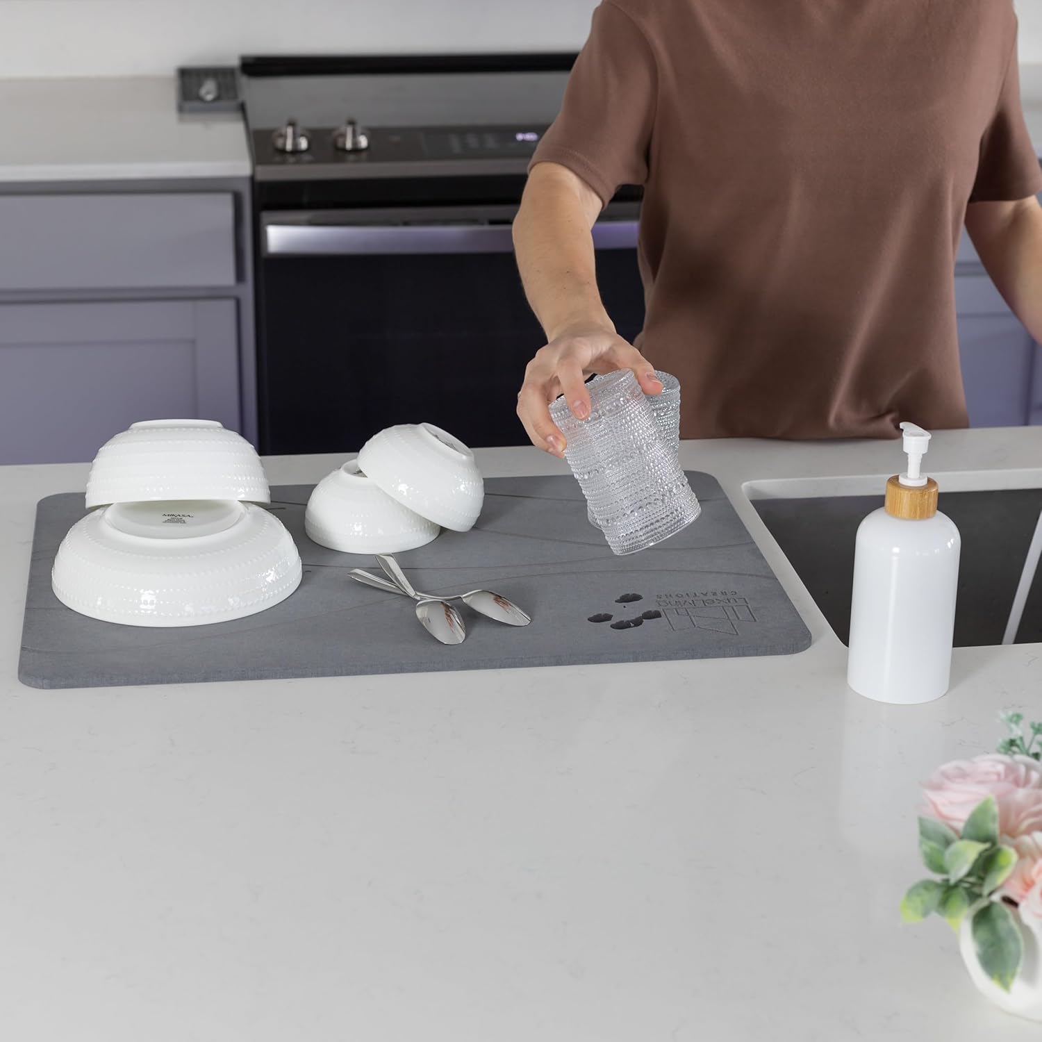 Stone Bath Mat Diatomaceous Earth 23.6 x 15.3 inches, Non-Slip Stone Mat for Bathroom Floor, Absorbent and Quick Drying Diatomite Shower Mats for Outside Shower Spa Kitchen, Grey - Image 4