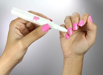 ella+mila Soy Nail Polish Remover Pen - Non-Acetone with Lavender Oil