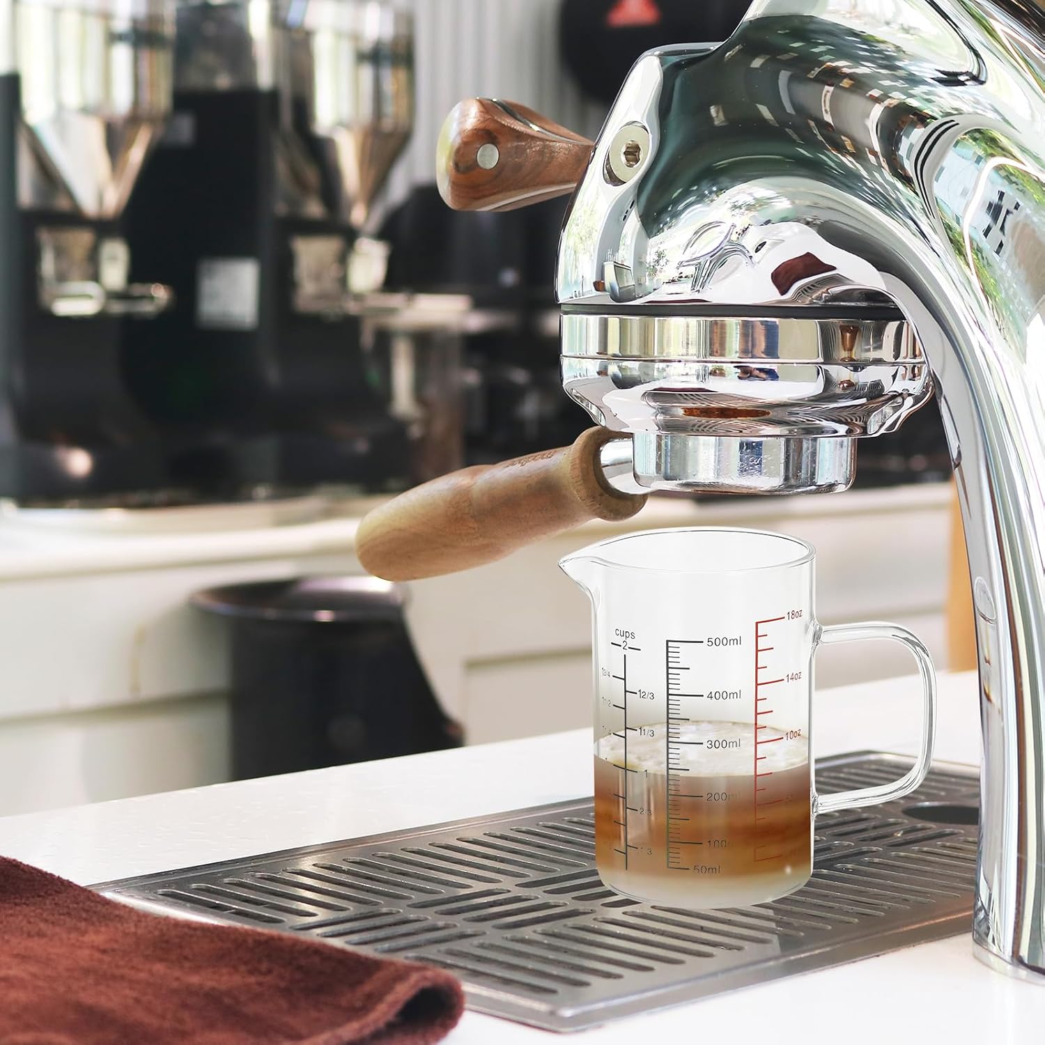 PATIKIL Glass Measuring Cup with Handle, 600ml Glass Liquid Beaker Liquid Measure Cup with V-shaped Spout and Scales for Kitchen Restaurant, Clear