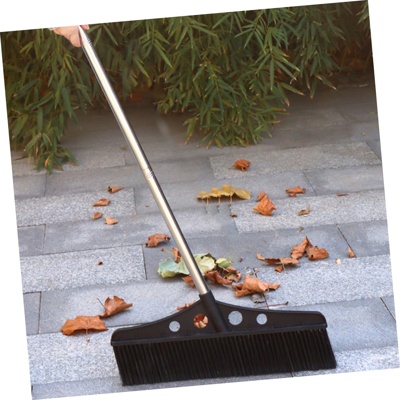 Zerodeko Scopa da Giardino Acciaio Inossidabile e Setole in Nylon con Manico Ergonomico per Pulizia Efficiente Nero di Balconi e Stadi