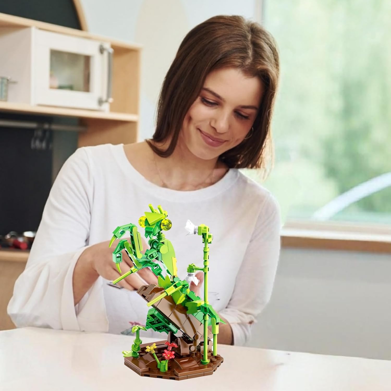 Ideas Insect Collection Toy Building Sets, Chinese Mantis with Flowers Nature Display Models for Home Decor, Fun Bug Gift for Animals Lovers Woman Teens Adults