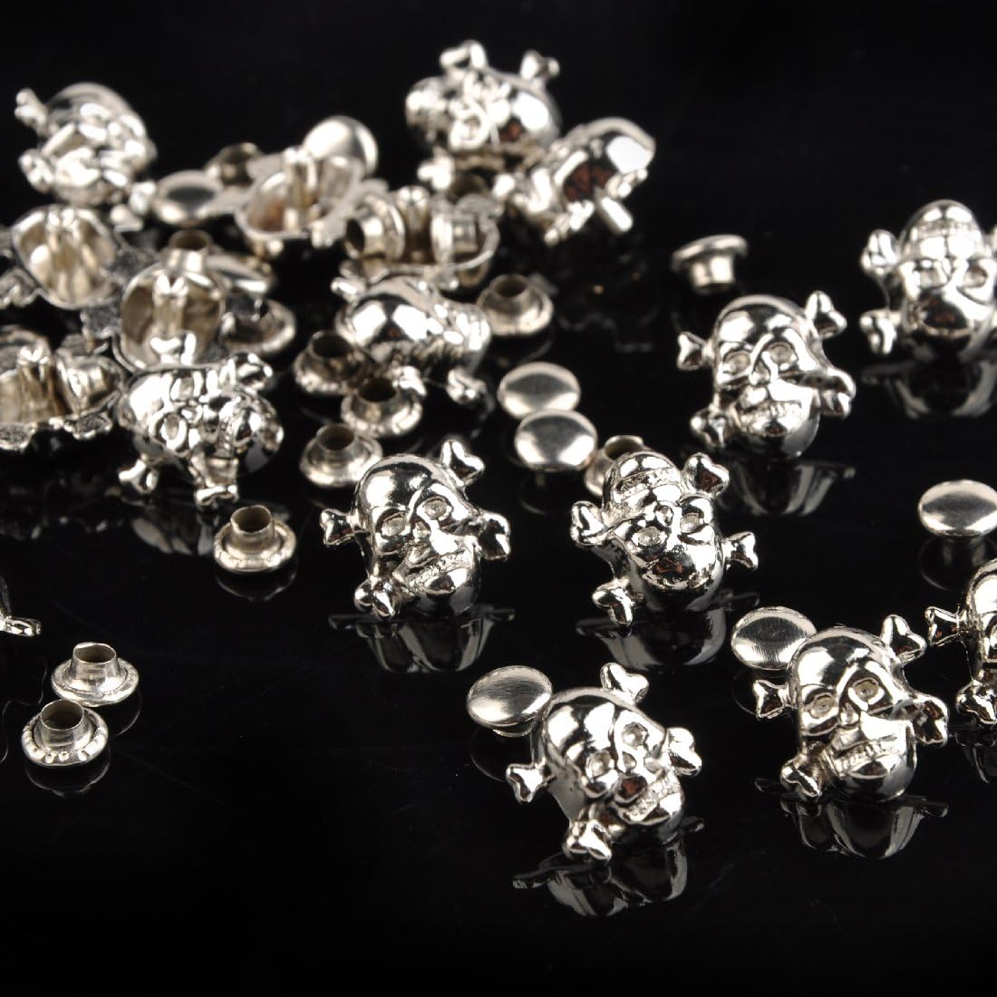 RUBYCA 500 Sets Silver Color Skull Cross-Bone Rapid Rivets Spike and Studs Metal Spots Double Cap DIY Leather-Craft