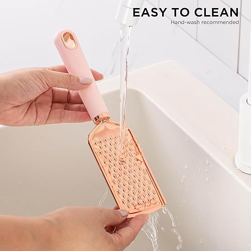 Vista 28 de COOK WITH COLOR juego de utensilios de cocina de acero inoxidable con revestimiento de cobre, con mangos suaves al tacto, 7 piezas Azul marino cobre