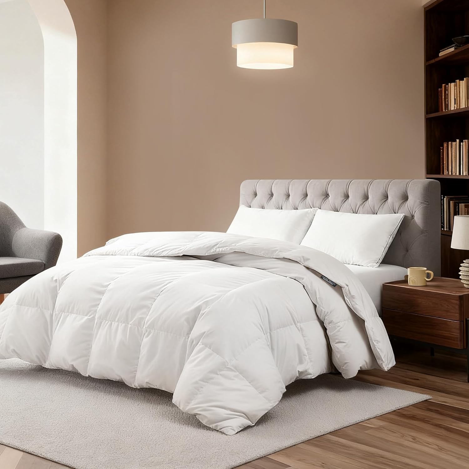 Hotel Suite Luxurious Feather and Down Comforter Duvet Insert Twin Size, 100% Cotton Cover, Hotel Collection Quilts, 44 oz Fill Weight, All Season Medium Warmth 68 x 88 Inch White