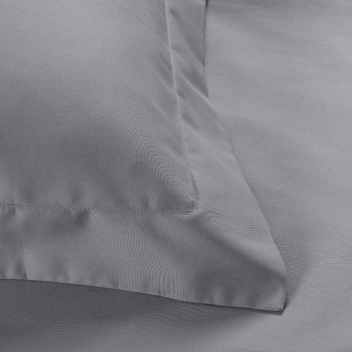 Royal Tradition Solid 300-Thread-Count, 100-Percent Cotton Full/Queen, 3PC Duvet Cover Set with Buttons Enclosure, Grey