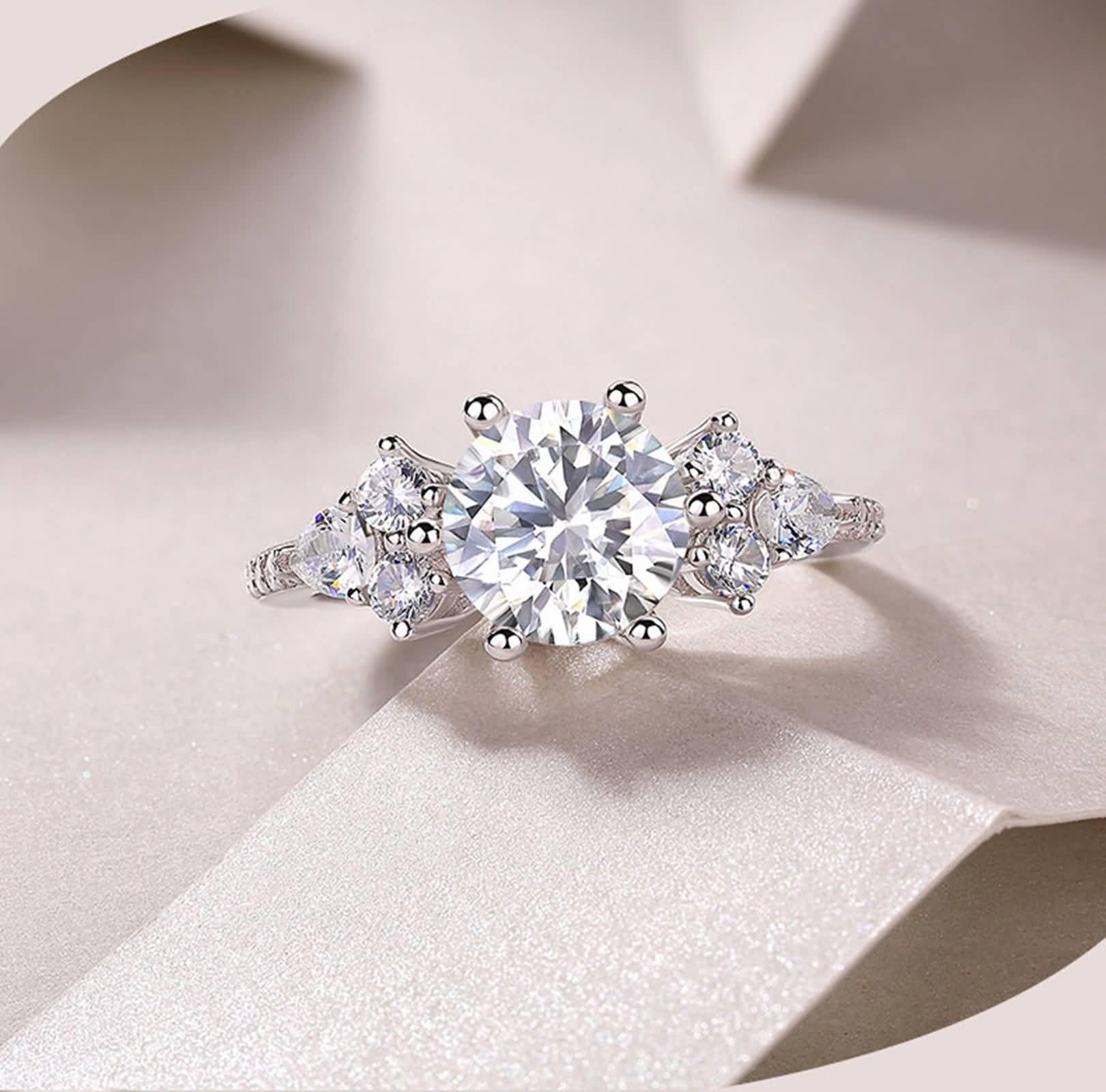 Ring Frauen, Ringe Damen Vintage mit 4 Krappen Rundem Moissanit 2 Karat Silber 14K Weißgold Größe 56 (17.8)