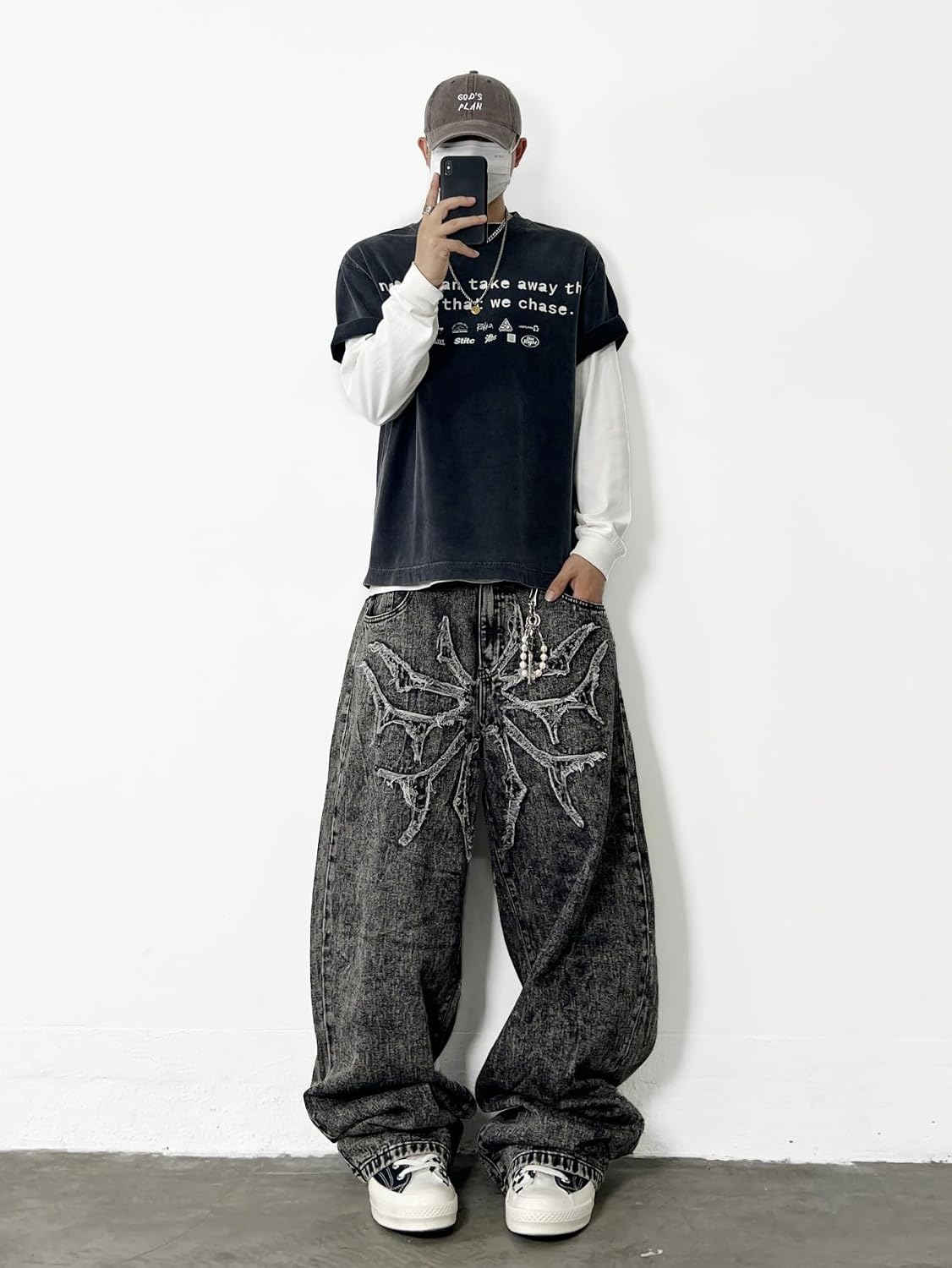 DFGIGT Mens Hip Hop Baggy Jeans Y2k Stylish Patch Embroidery Wide Leg Jeans Casual Skater Loose Fit Denim Pants