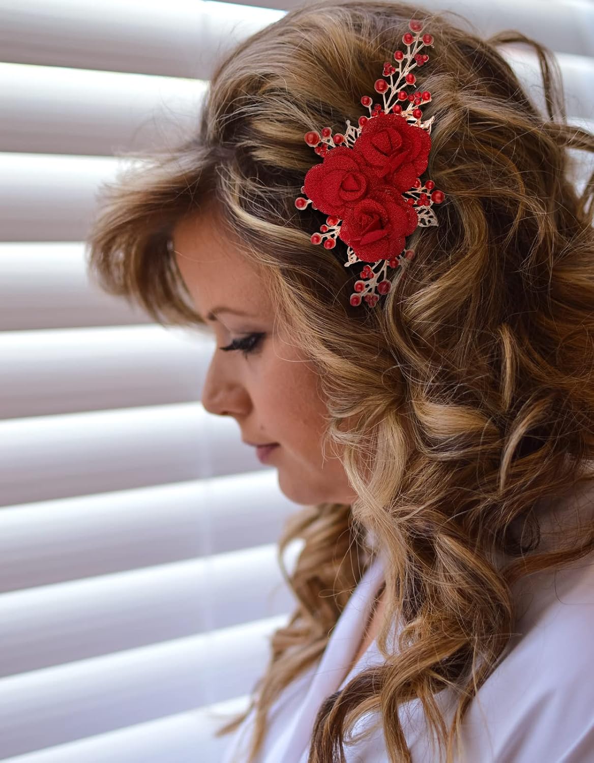 2 Pcs Red Flower Hair Comb Gold Rose Bridal Side Combs Floral Rhinestone Pearl Combs Vintage Decorative Crystal Emerald Headpiece Wedding Sparkly Hair Accessory for Women