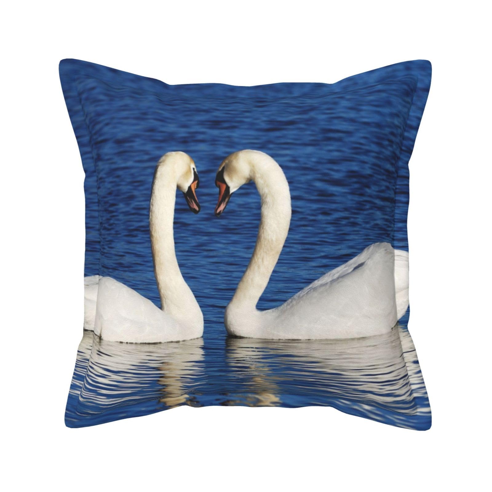 Housses de coussin cygne blanc pour décorer un salon de jardin romantique et bohème 40x40