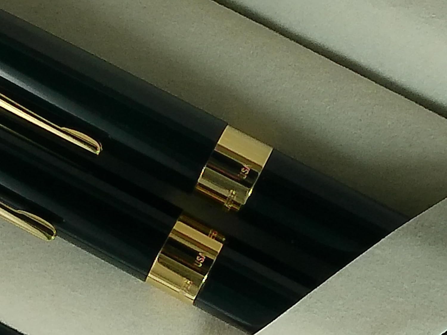 Sheaffer Made in the USA Crest Black Laque with 23KT Gold Trim Ballpoint and 0.5MM Pencil set