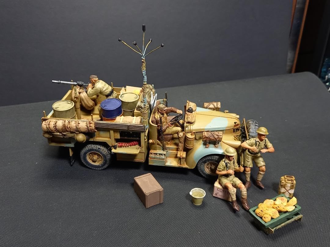 スケール 1/35 イギリス軍 L.R.D.Gコマンドカーとジオラマ台 Z