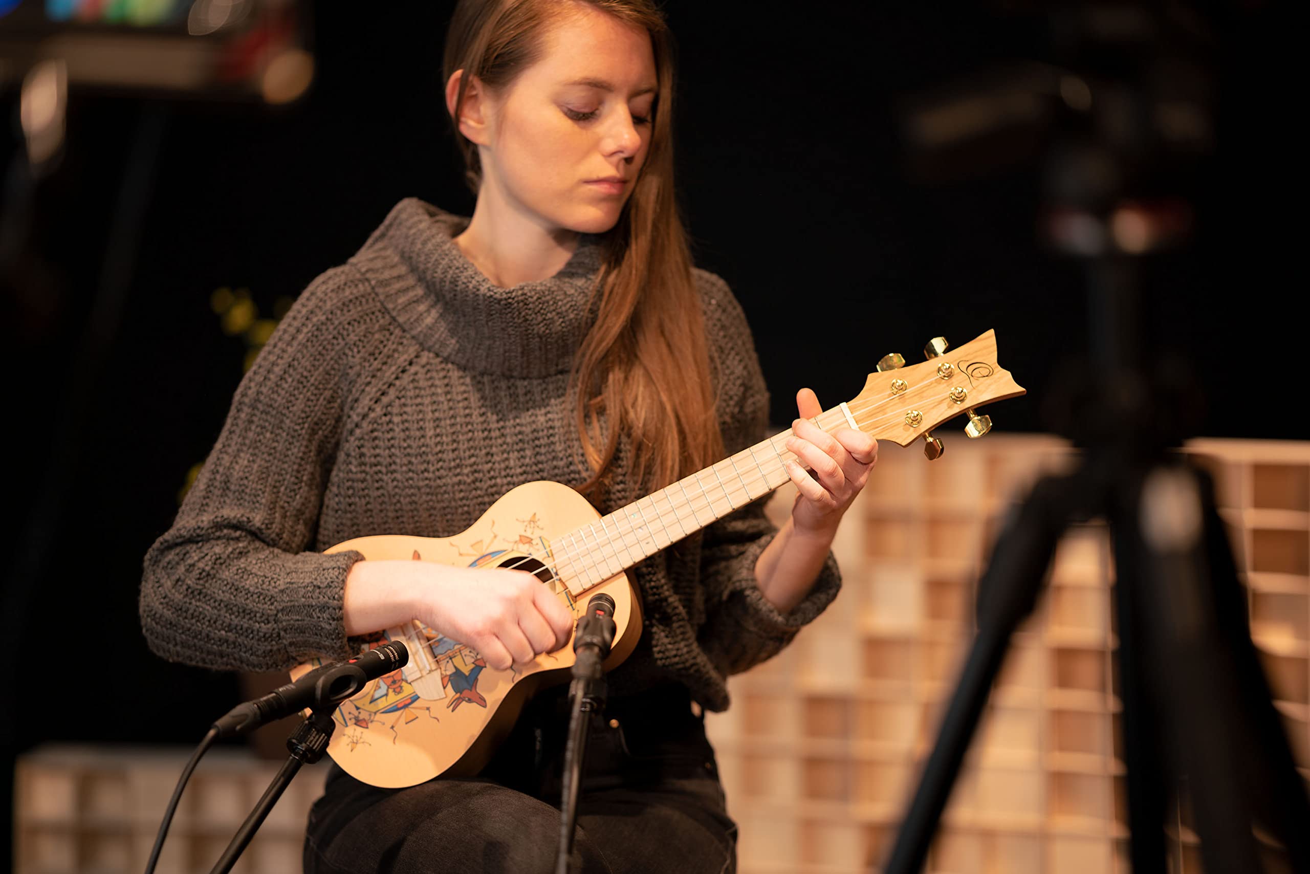 Ortega Guitars Konzert Ukulele Akustisch – Art Series – Fichte, Egypt (RUAR-EY)