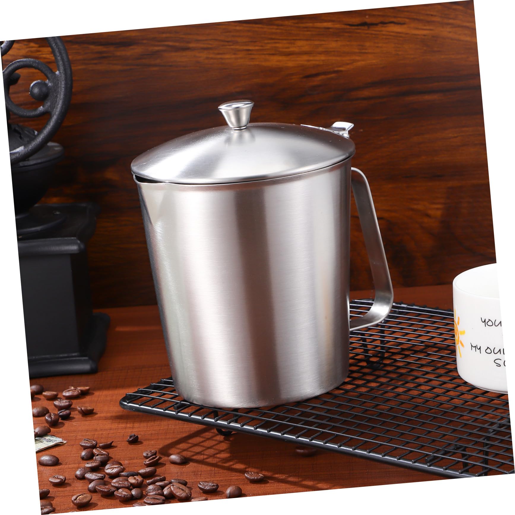 TOYANDONA Messbecher aus Edelstahl 1000 Ml mit Deckel für Präzises Messen und Latte Art Milchkännchen mit Glattem Eleganten Design für Kaffeezubehör und Partys