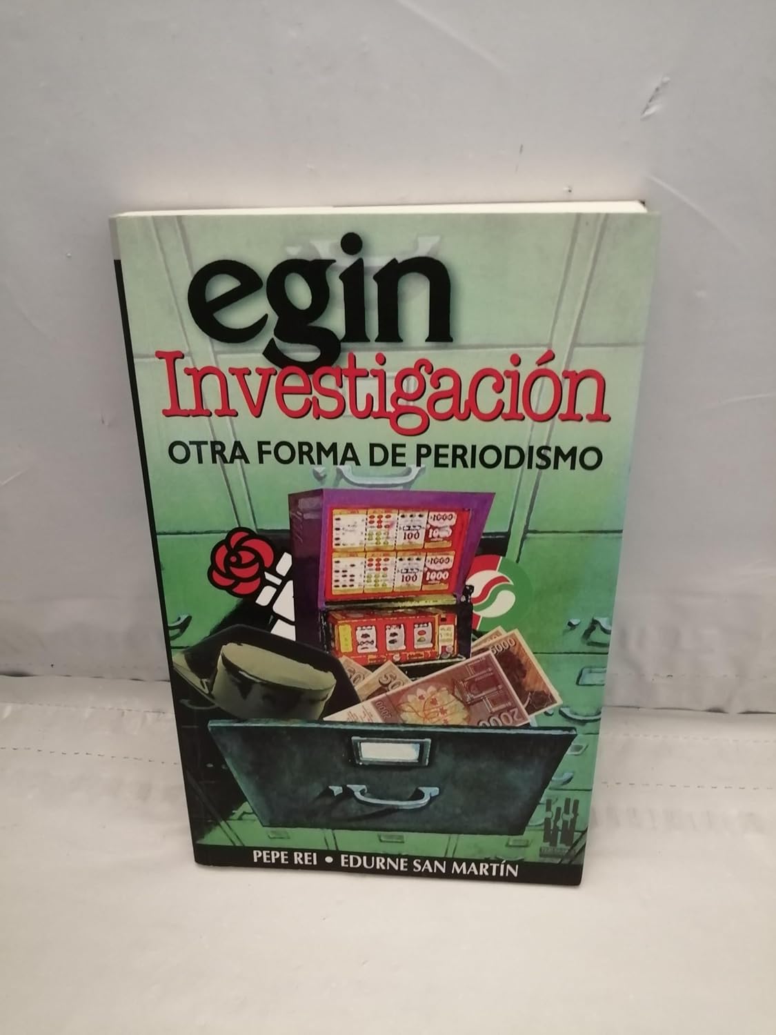 Egin investigación      Paperback – December 1, 1998
