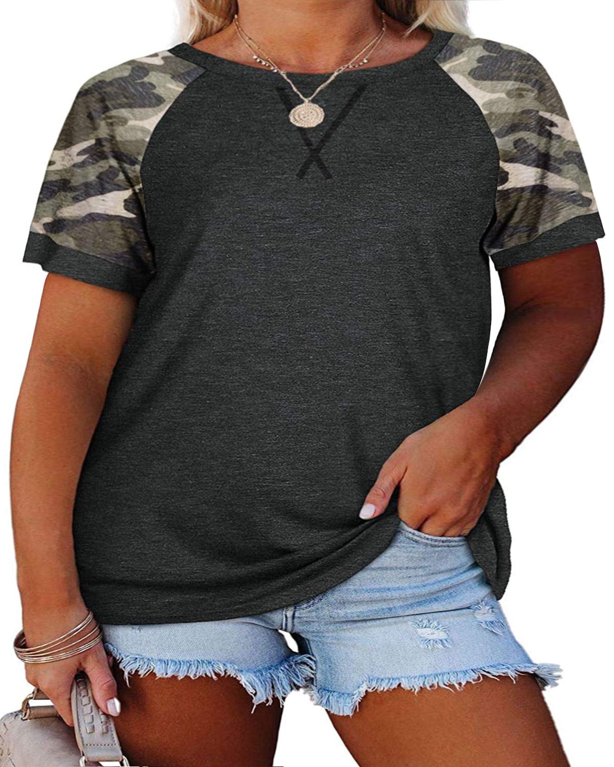 Photo 1 of Women's Plus Size Raglan Crewneck Tee Shirt Color Block Short Sleeve Tunic T-Shirt Casual Loose Blouses 