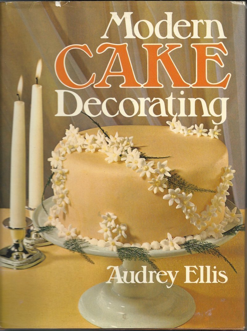 Modern cake decorating Amazon.in Books
