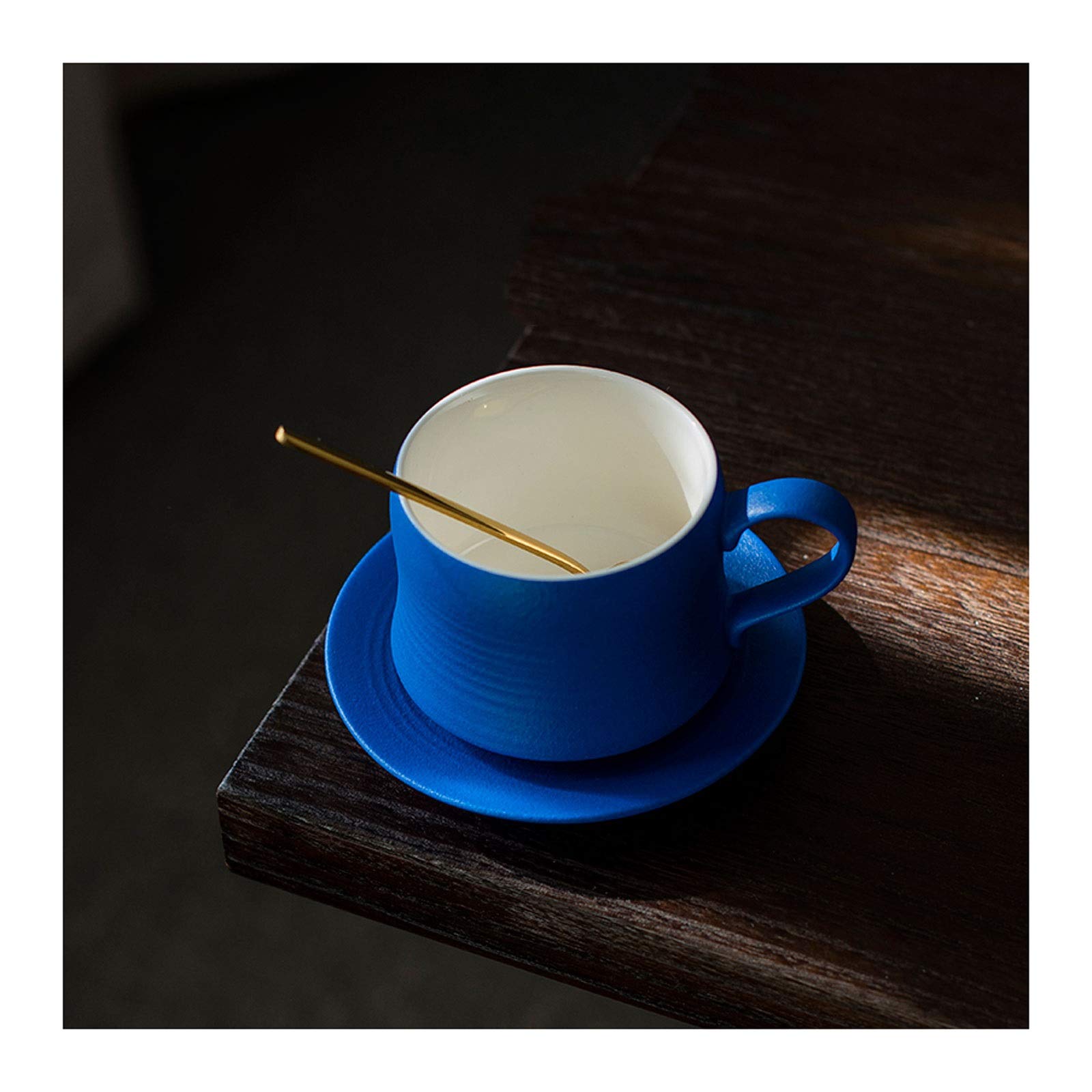 Kubek Filiżanki do espresso ze spodkami 7,4 uncji - matowe niebieskie wykończenie, wnętrze w jednolitym kolorze Ceramiczna filiżanka do kawy Kubki do herbaty i kawy