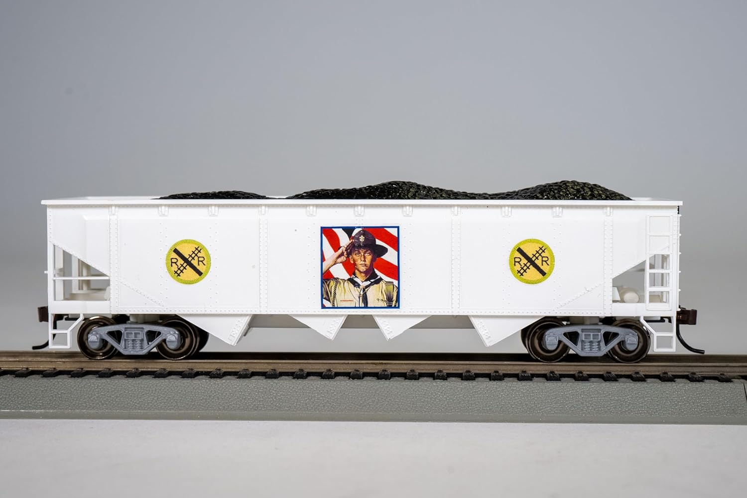 Bachmann Trains - 40' Quad Hopper Car - BOY Scouts of America® - Merit Badge - HO Scale