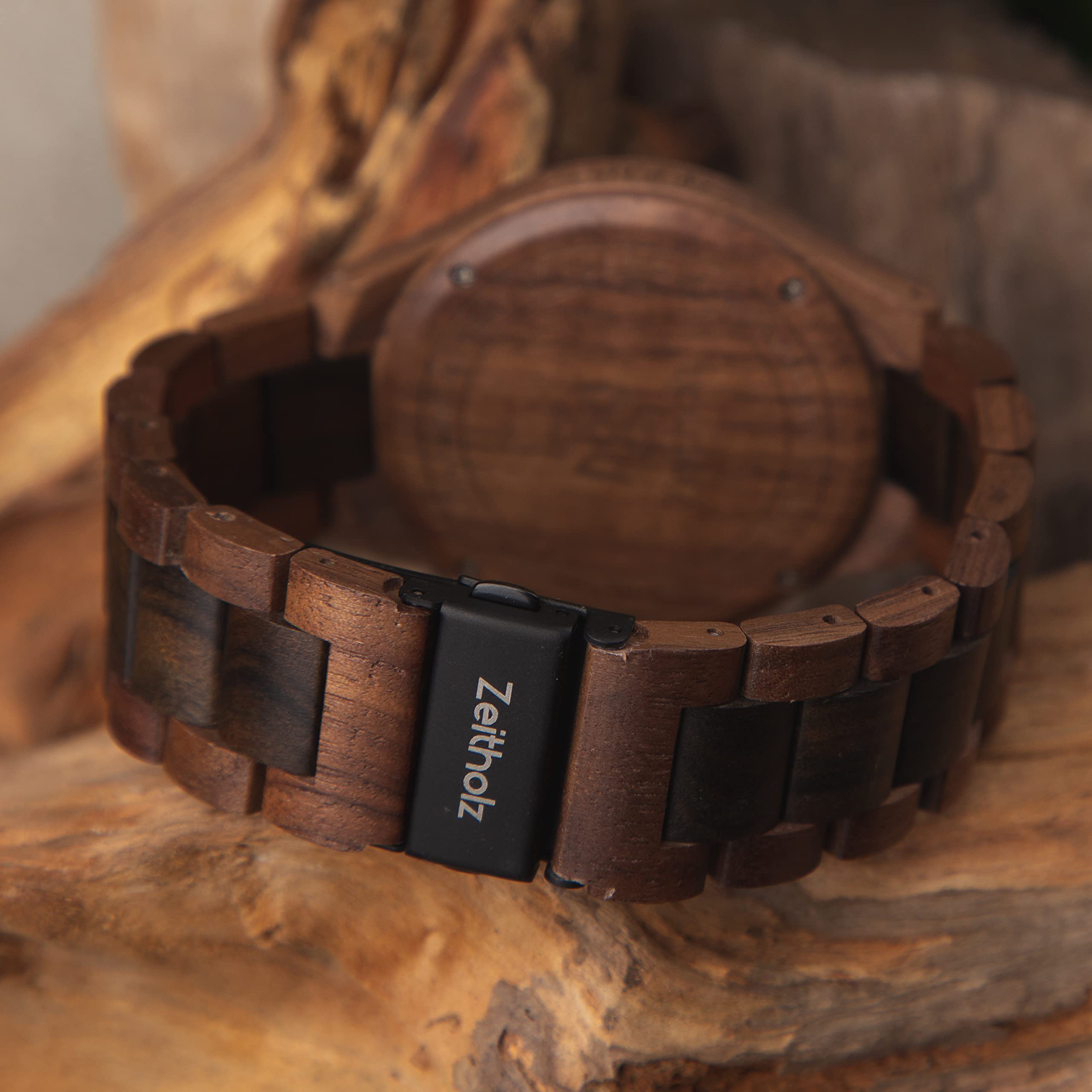 Orologio in Legno da Uomo, Modello Zittau: Fatto a mano in noce e sandalo naturale 100% con movimento al quarzo, lancette luminose e calendario mensile. (Noce)