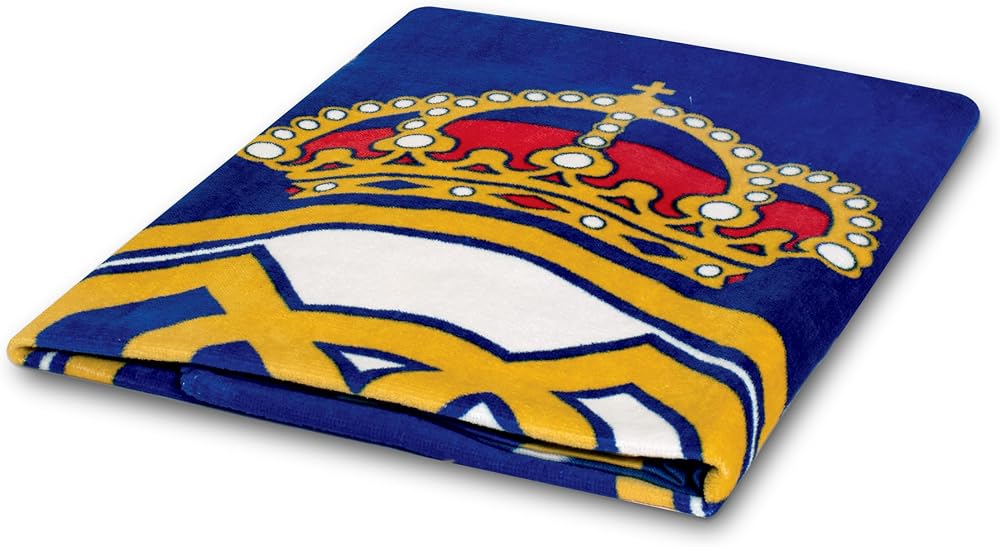Maccabi Art Real Madrid Official Soccer Towel – Ultra Soft & Quick-Dry Fabric – Club Crest Design – Ideal for Beach, Pool, Gym & Bath – 30 x 60 Inches