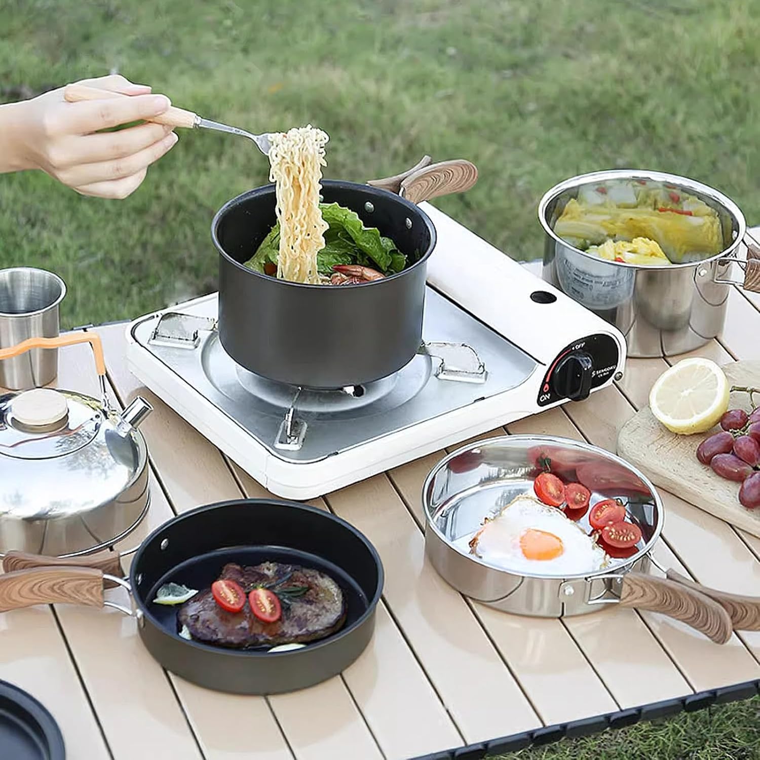 WHYATT Camp Cookware, Titanium Pot, Ultralight Portable Backpacking Pot with Lid and Foldable Handle, Camping for Outdoor Hiking Cooking