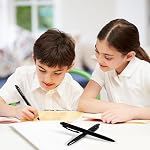 Deli Stylos en vrac, 50 Pack stylos à bille rétractables, 1.0MM Encre noire, écriture lisse, pas de saignement, poignée confortable pour la maison, Bureau & Utilisation scolaire