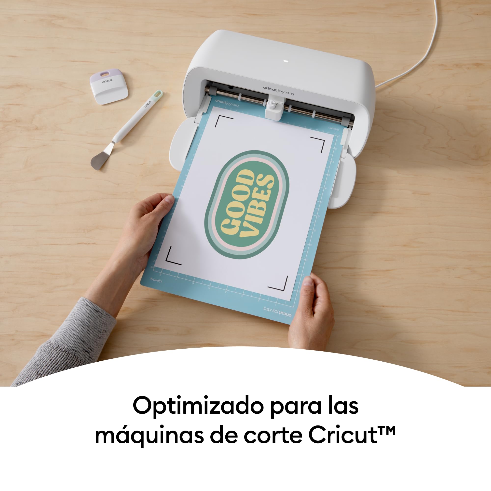 Cricut Papel de Transferencia para Tejidos Claros - 20 Hojas A4 - Vinilo Textil Imprimible para Impresoras de Inyección de Tinta - Sin Espejo - Aguaresistente - Compatible con Cricut