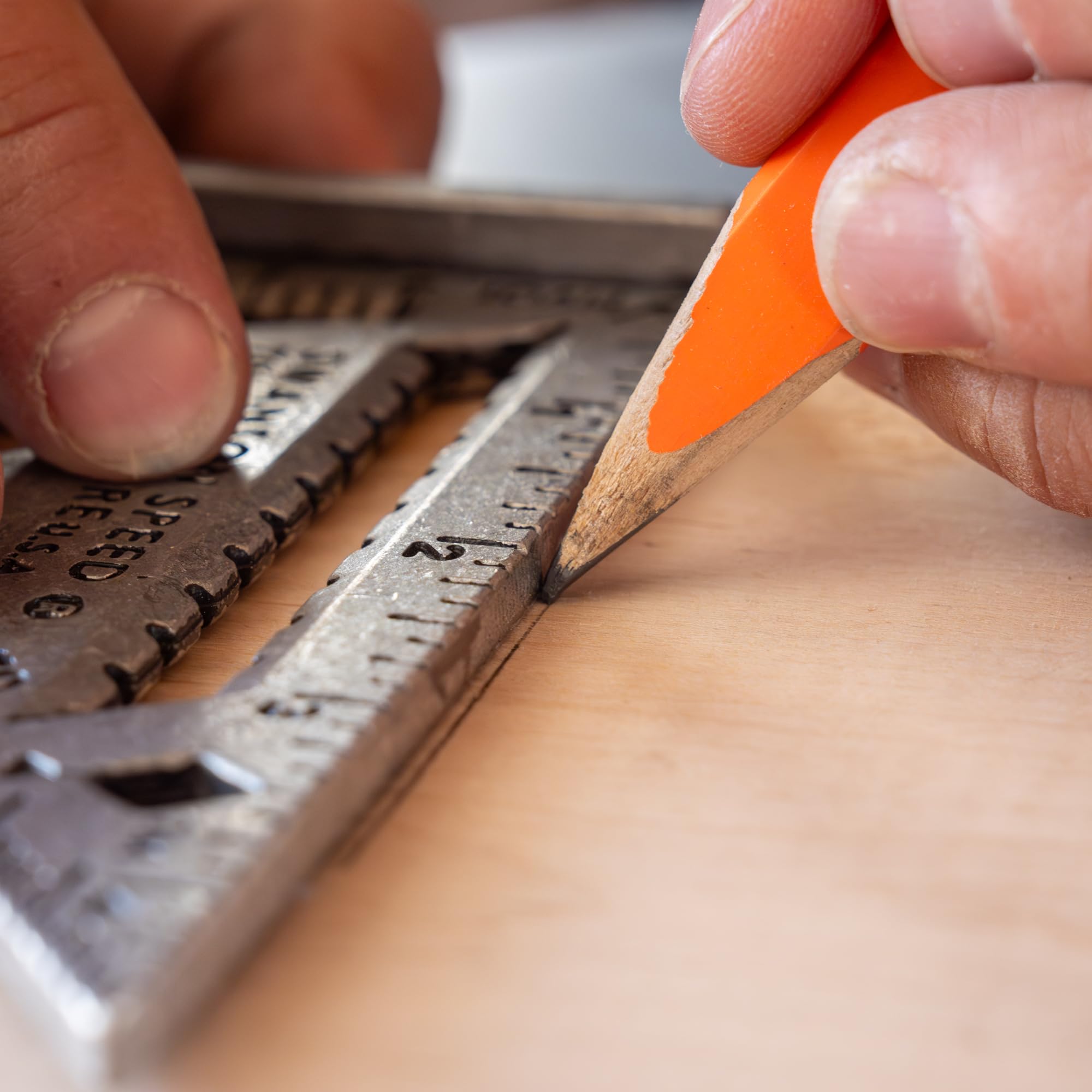 Amazon | オレンジカーペンター鉛筆セット - 15本のフラット構造鉛筆と