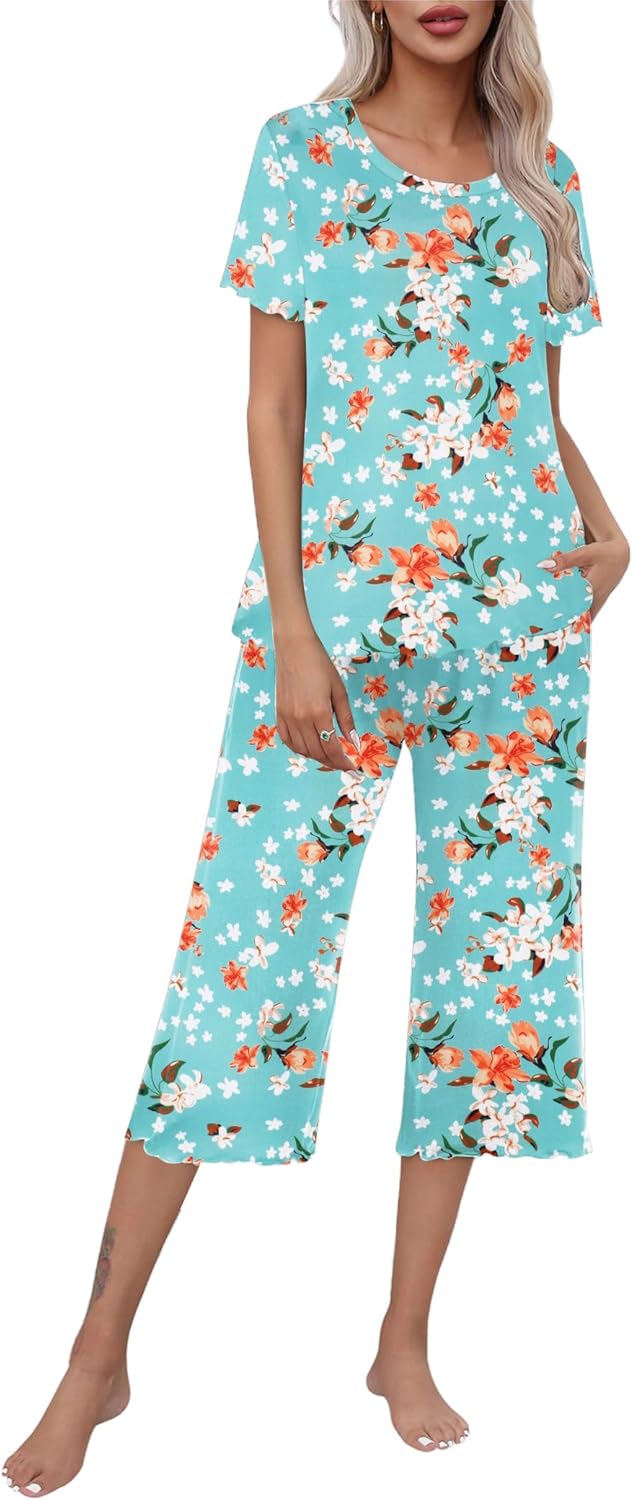Ekouaer Women's Pajamas Set Short Sleeve Top With Capri Pants Pjs Lounge & Sleepwear Set S-XXL