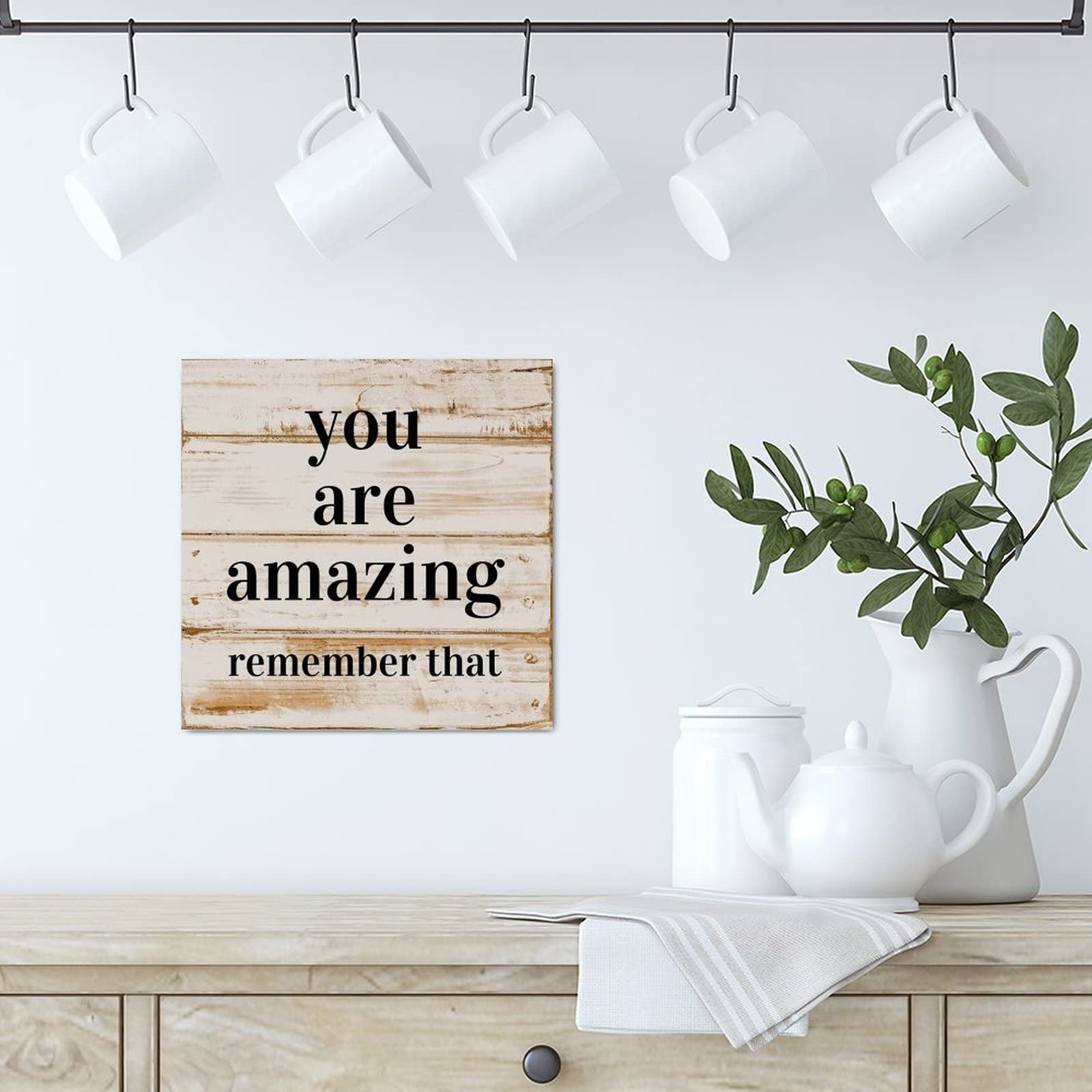 Targa a forma di cuore in legno scuro da appendere, con scritta in lingua inglese Always Remember You Are Loved More Than You Know, regalo di amicizia per donne, regalo di compleanno