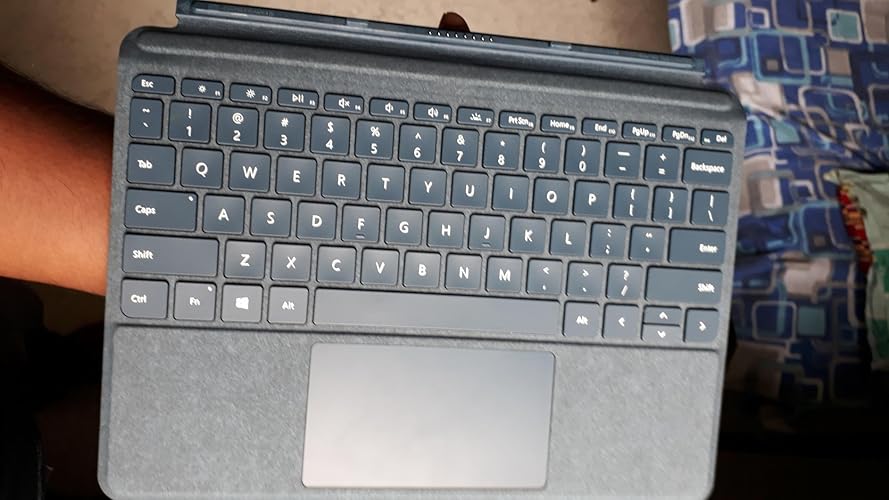 Amazon | Surface Go Signature タイプ カバー コバルトブルー [US