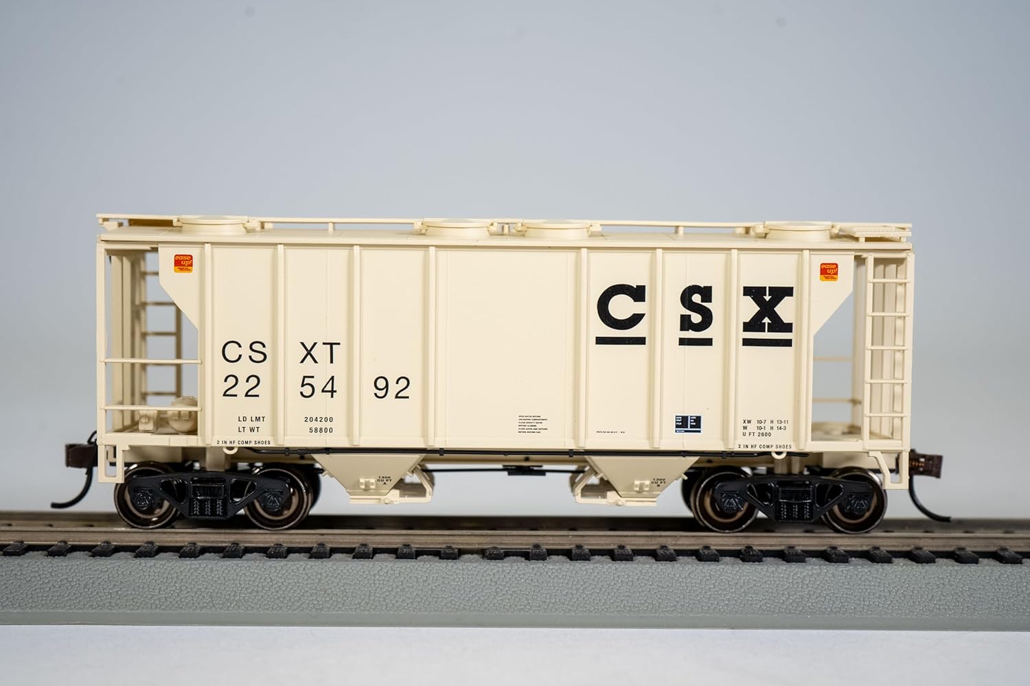 Bachmann Trains - PS-2 Two Bay Covered Hopper - Late Version - CSX® #225492 - HO Scale