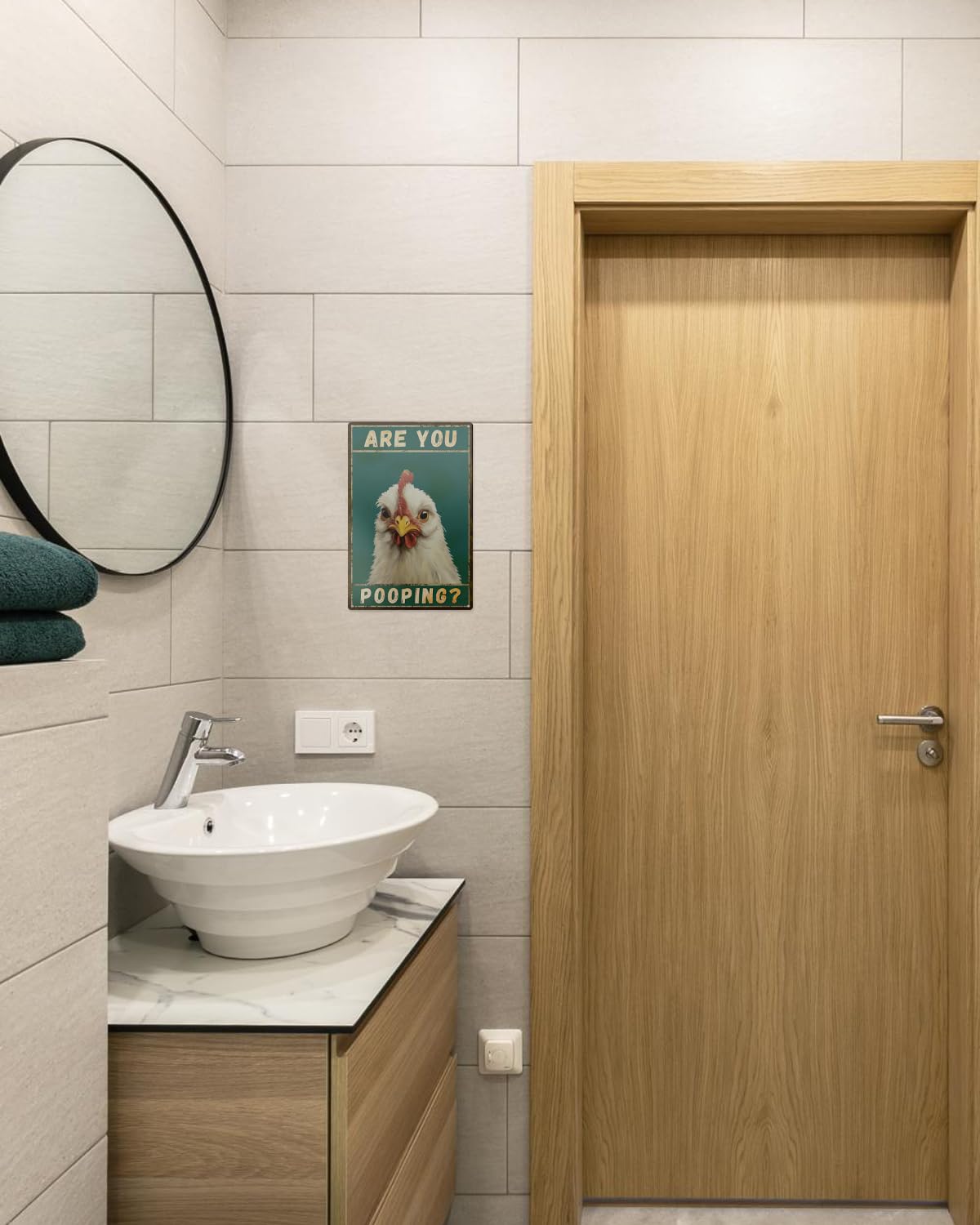 ALKB Cartel de metal con texto en inglés "Chicken Are You Pooping" para decoración de baño, 20,3 x 30,5 cm | Divertido diseño de gallo de granja para el humor del baño