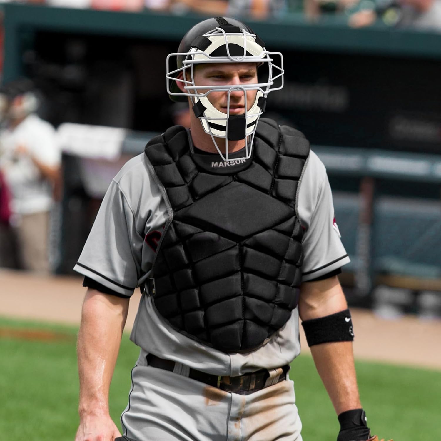 Baseball Catchers Mask, Umpire Mask, Traditional & Lightweight, Protect Ears & Throat, Full-Face Protection with Wide Field Vision, Baseball & Softball, Maximum Protection