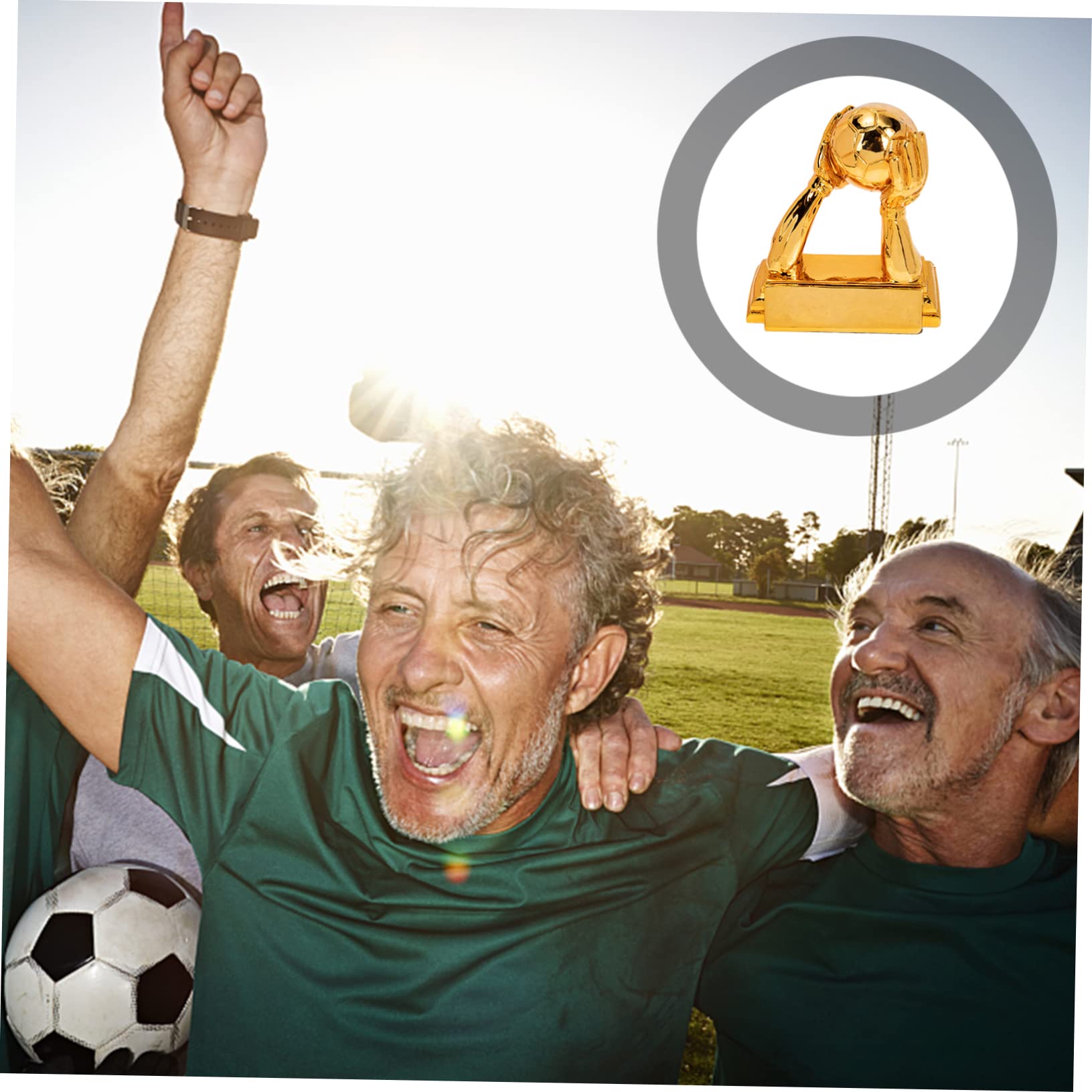BESTonZON Fußball Trophäe Resin Goldene Handschuh Auszeichnung Vielseitige Dekoration für Fußballwettbewerbe für Fans und Sammler Hochwertige Verarbeitung und Ansprechendes Design