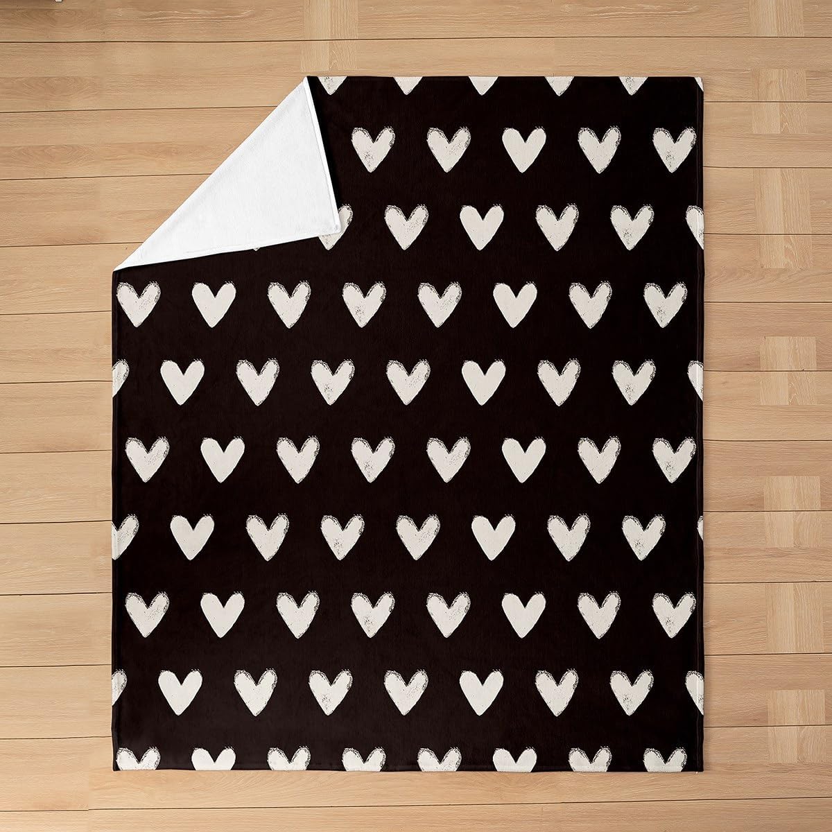 Black White Throw Blanket Queen Size Cute Heart Pattern Fleece Blanket For Kids Boys Girls Valentine Day Gift Flannel Blanket Bedroom Home Dorm Decor Cartoon Love Geometric Love Heart Sherpa Blanket