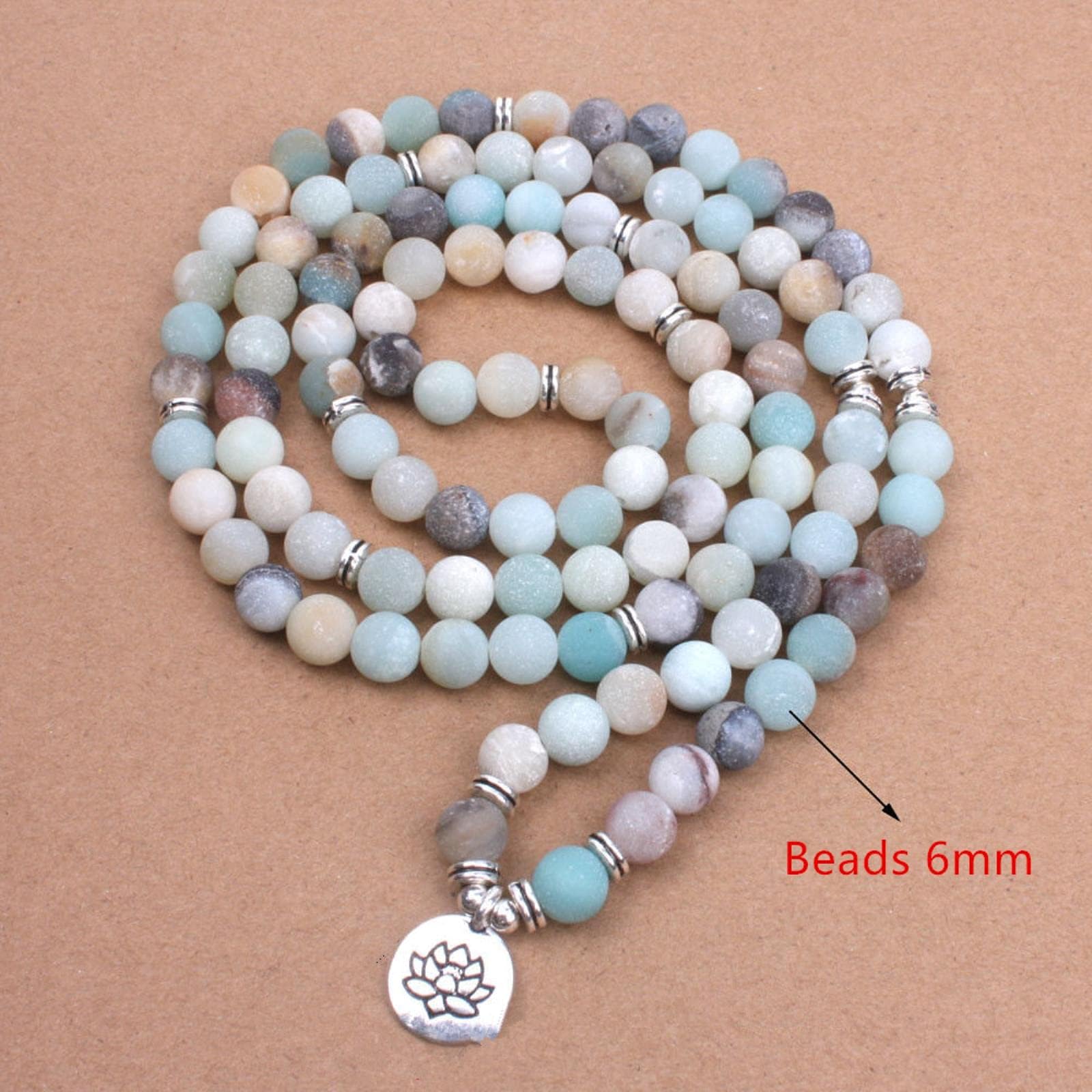 Modisches Damen-Armband, mattierte Perlen mit OM-Buddha-Anhänger, Yoga-Halskette