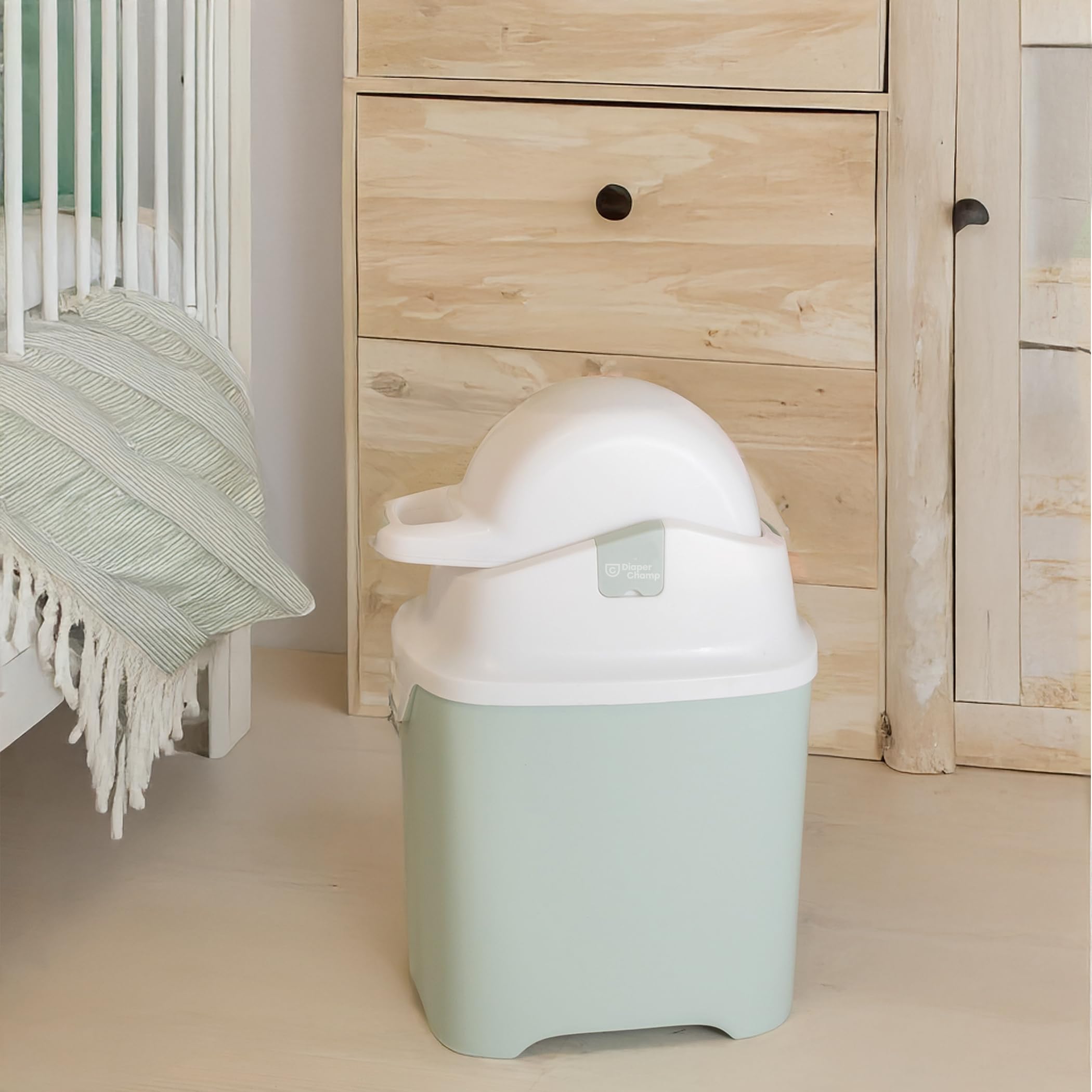 Geruchsdichter Windeleimer Diaper Champ ONE Windelbehälter funktioniert mit normalen Tüten Müllbeutel - Mülleimer ohne Nachfüllkassetten - +/- 30 Windeln - einfache Einhandbedienung - mint/weiß