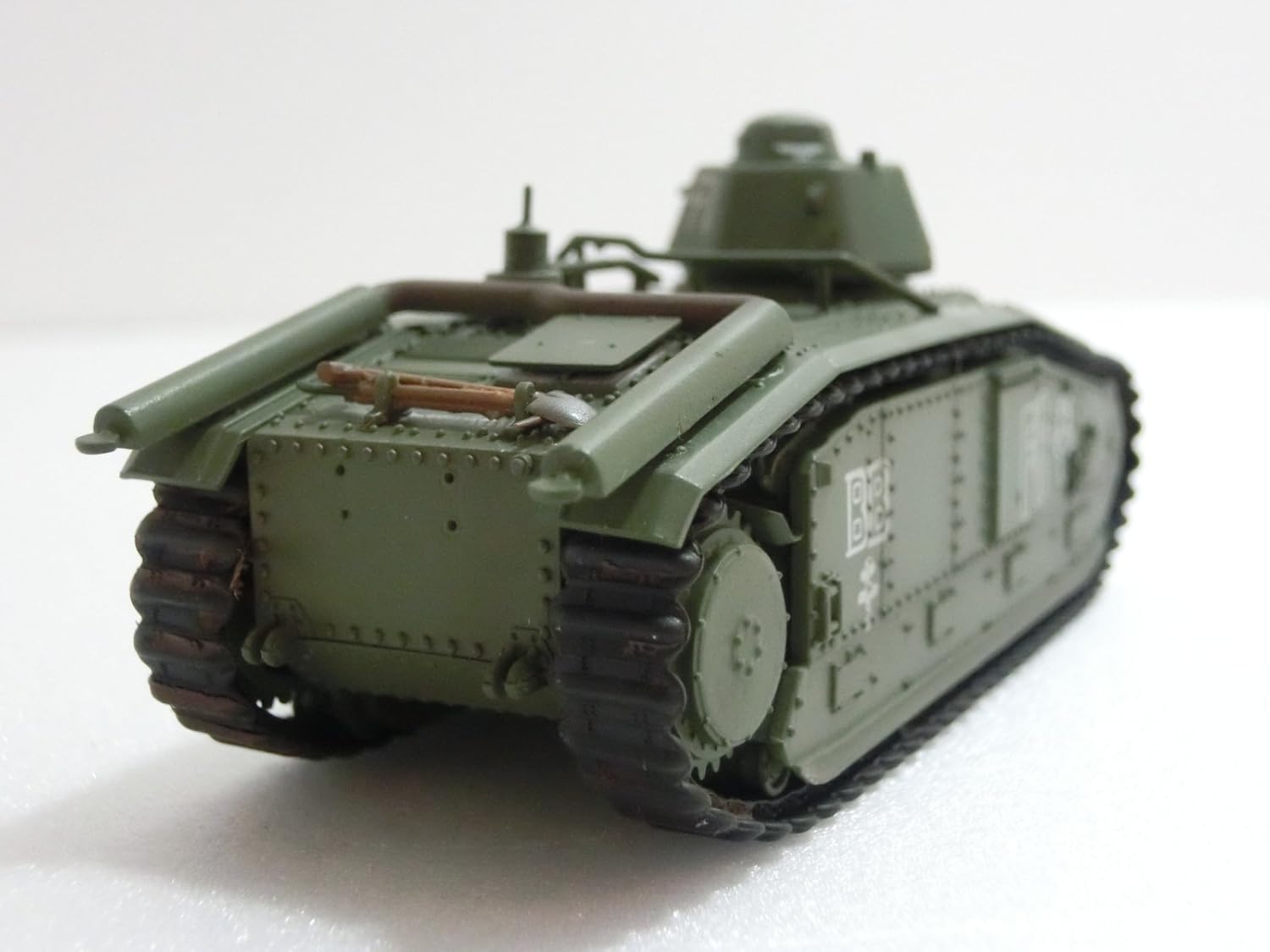 Amazon 1 72 完成品 ｂ １重戦車 フランス国内軍 ｆｆｉ １９４４年8月 パリ開放 プラモデル 通販