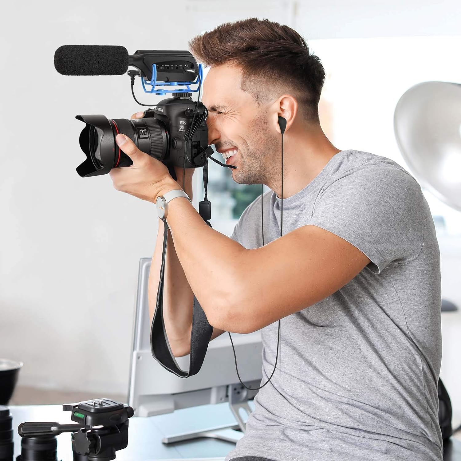 Crazy Deals Moukey Video Microphone, Camera Microphone with Monitoring Function, Shotgun Mic for iPhone, Android Phone, Camera Sony/Nikon/Canon/DV Camcorder, Ideal for Interview/Vlogging Best Deal Cheap 🛒 Moukey Video Microphone, Camera Microphone with Monitoring Function, Shotgun Mic for iPhone, Android Phone, Camera Sony/Nikon/Canon/DV Camcorder, Ideal for Interview/Vlogging