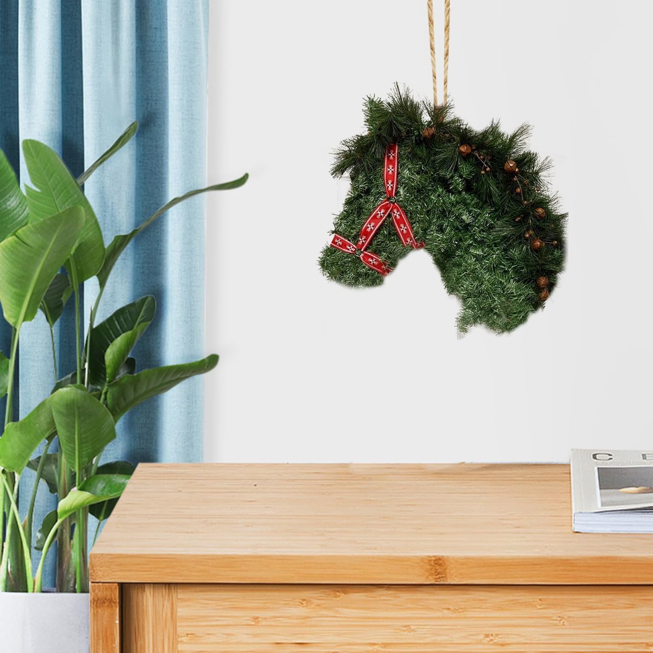 Garneck Horse Head Wreath Frame 13.7'' Metal Christmas Wreath Horse Shaped Floral Hoop Rings Rack for Xmas New Year Holiday Porch Fireplace Door Home