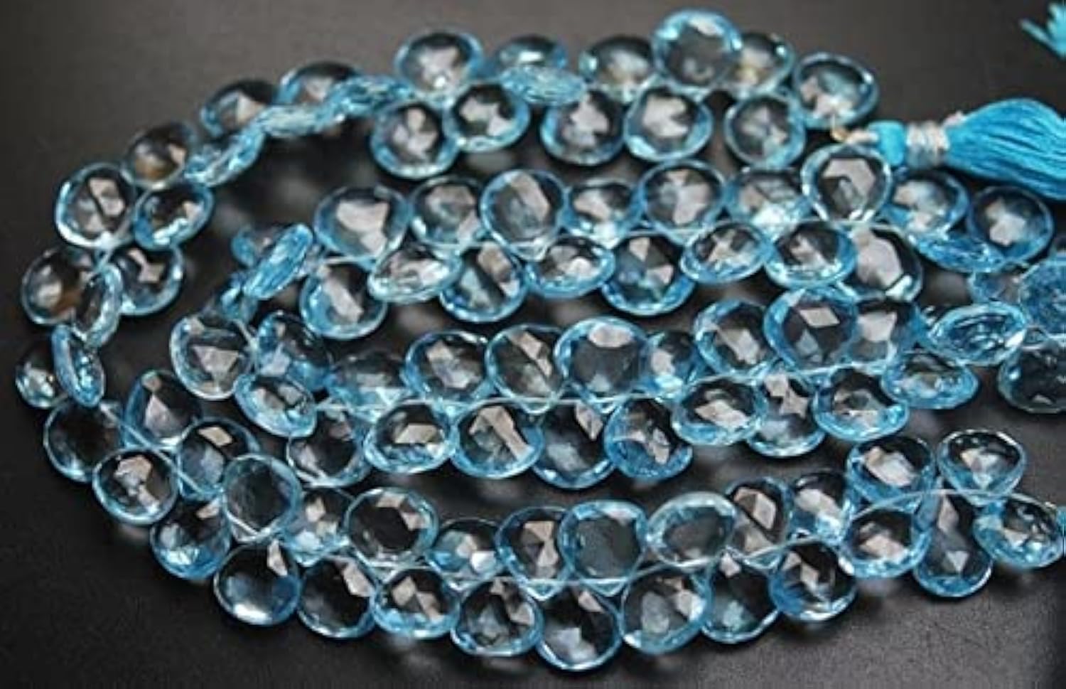 Micro Faceted Heart pierres bleues pour un style bohème chic élégant