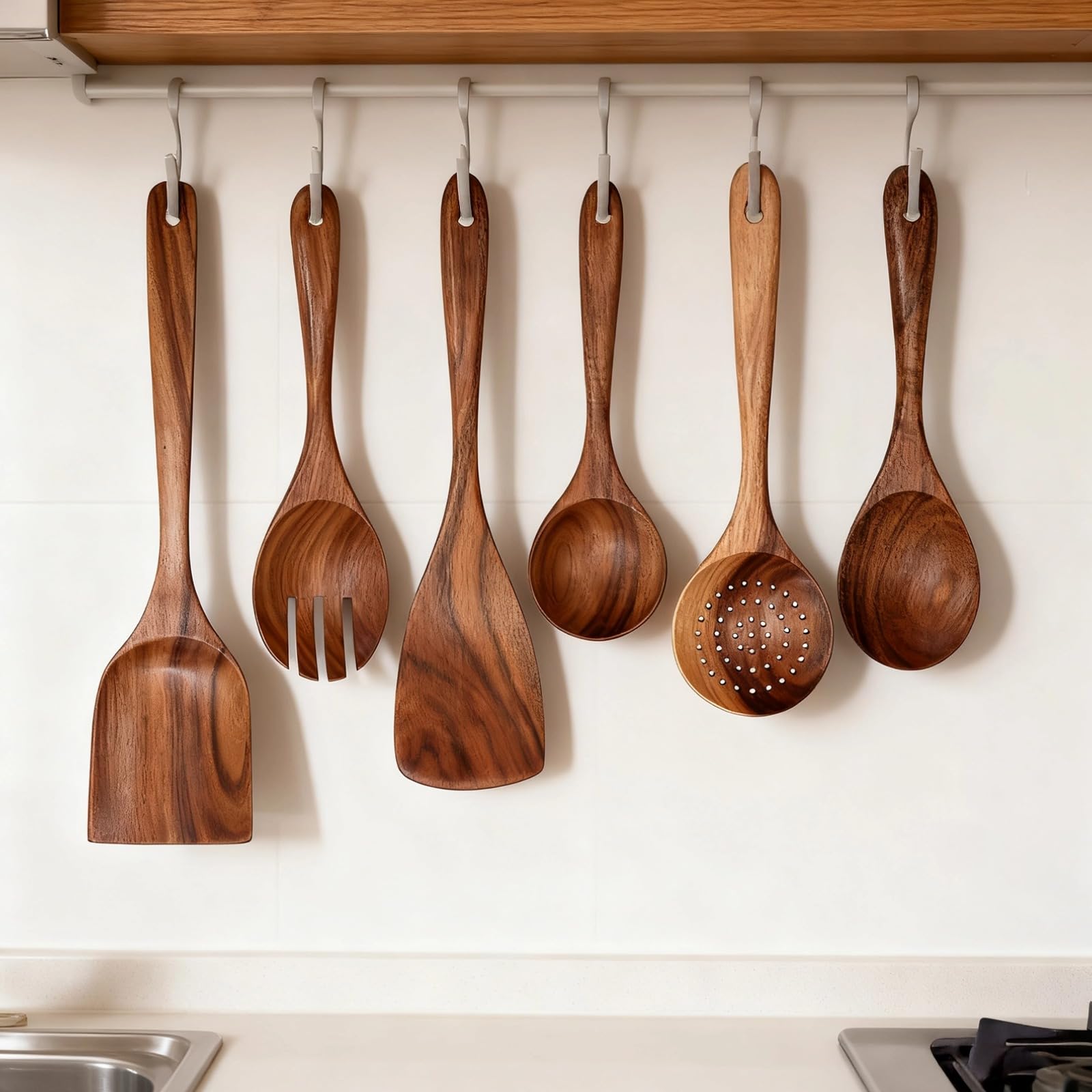 6-teiliges Teak Kochutensilien Set, Küchenutensilien aus Naturholz, Holzspatel, Lochlöffel und Schaumkelle mit langem Griff, schont Kochgeschirr, leicht zu reinigen und zu verstauen