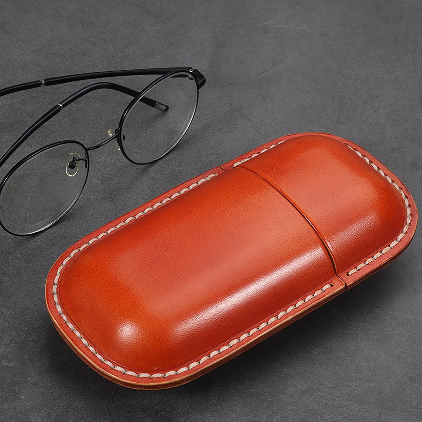 Przenośne pudełko na okulary Przenośne kreatywne etui na okulary skórzane (kolor: brązowy, rozmiar: 17,5 x 9,5 cm)