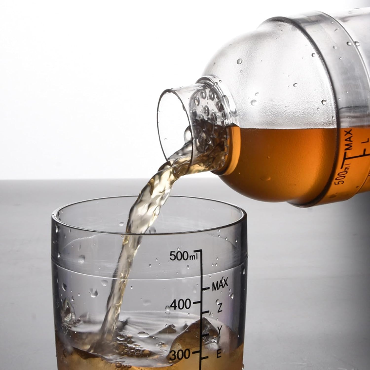 12 Pcs Plastic Cocktail Shaker Set, 6 Pcs 17 oz Cocktail Shaker and 6 Pcs Measuring Jigger Set Clear Wine Shaker Bar Mixing Tool Clear Drink Shaker for Kitchen Bar Party Tools